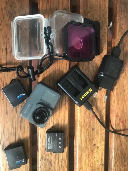 Câmera GoPro Hero 5+ Acessórios - Imperdível!