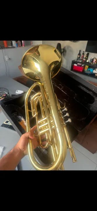 Vendo ou troco Trombone (Trombonito) laqueado , instrumento lindo com case rígida  - Foto 3