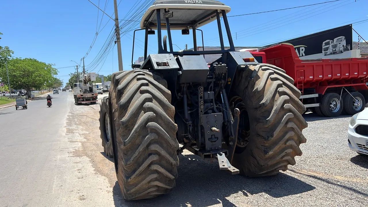 Trator Valtra BH180 - Foto 2