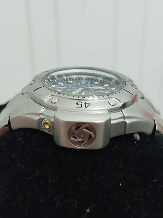 RELÓGIO CITIZEN ECO DRIVE A QUAL BJ2040-55E SEMI-NOVO RARO. - Foto 3