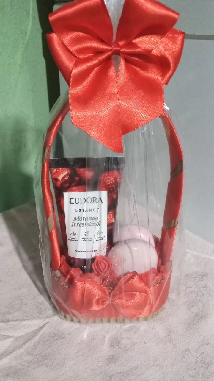Cesta de presente Eudora Instance morango irresistível  - Foto 4