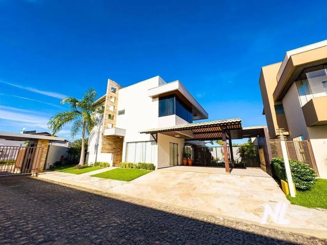 Casa com 4 dormitórios à venda, 307 m² por R$ 1.250.000,00 - Candelária - Natal/RN