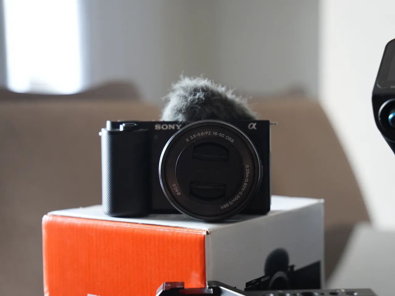 Camera Zve10 + lens 16-50 kit + Gimbal Scorp 2 combo64167750647426124