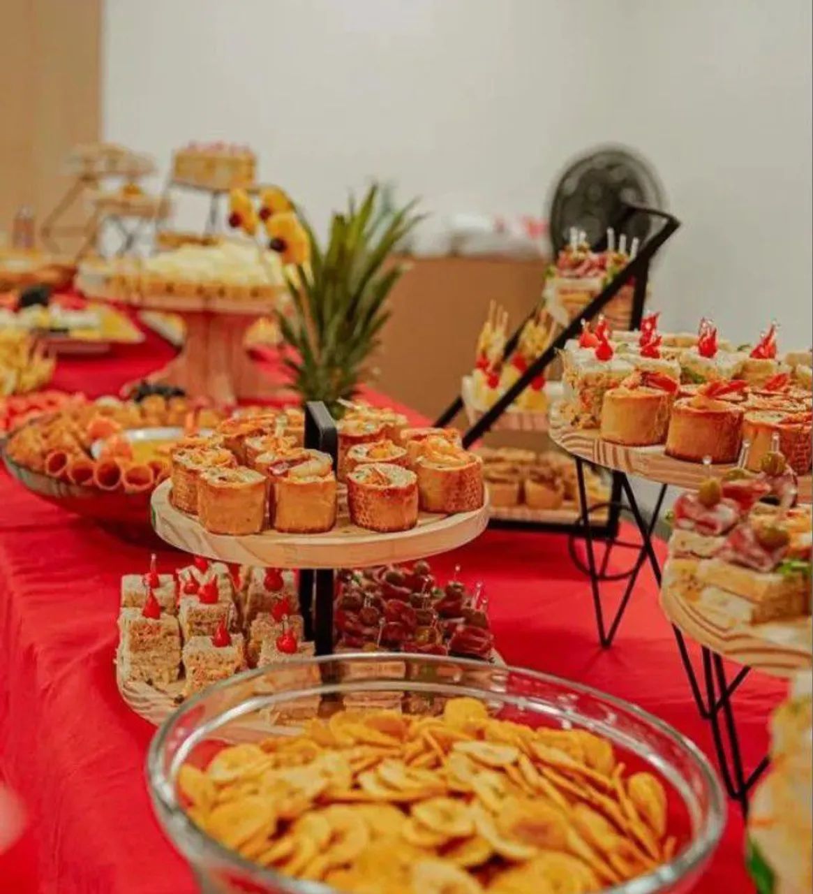 Garçons e garçonetes para sua festa e evento! - Foto 4