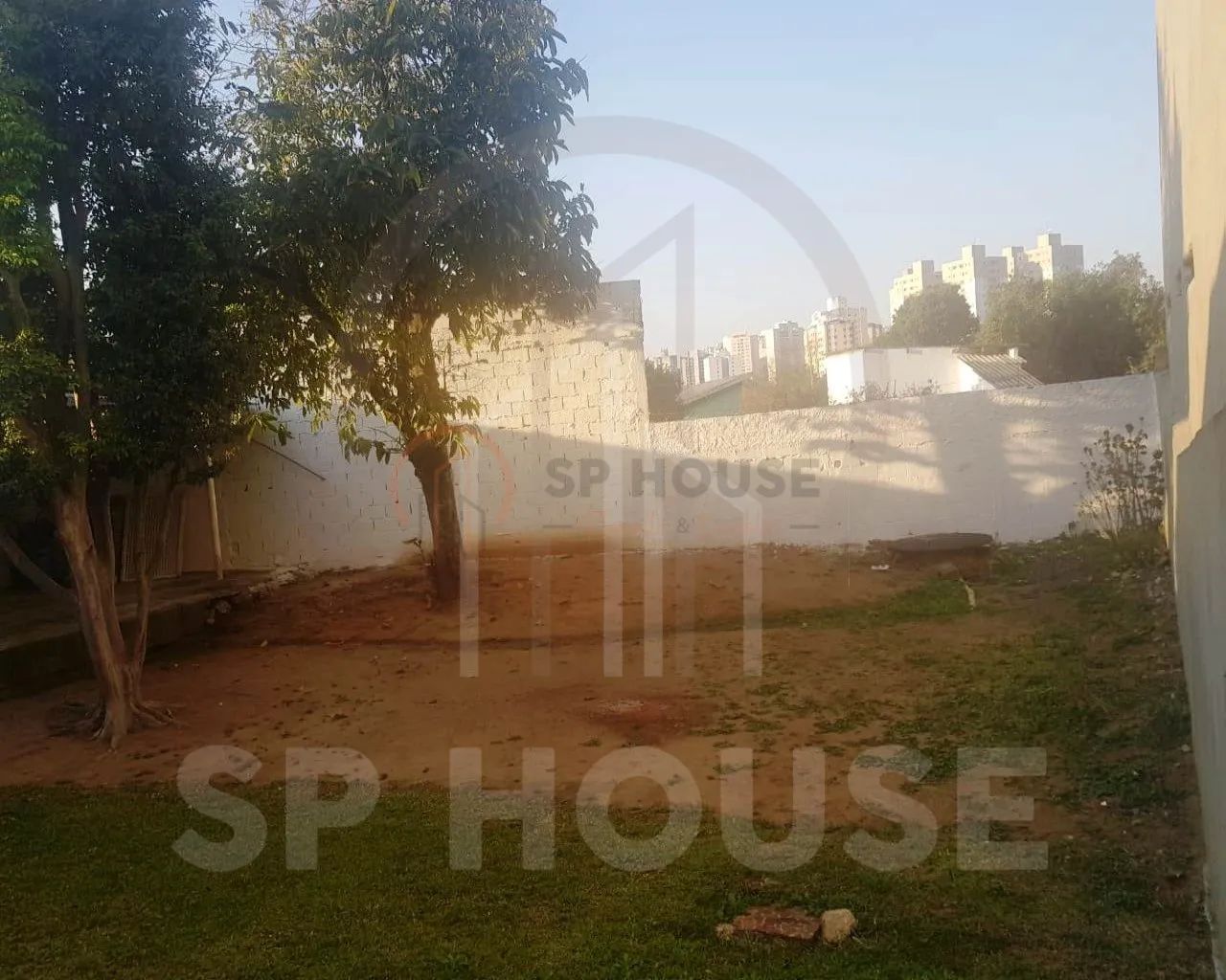 Terreno a venda, no Jabaquara, com 4 casas gerando renda, com 585m² - Foto 2