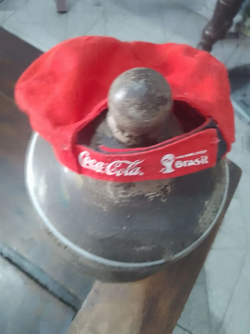 Boné Coca-Cola Vermelho excelente estaso - Foto 4