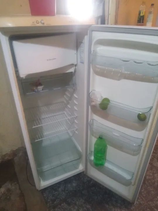 Geladeira Eletrolux  - Foto 4