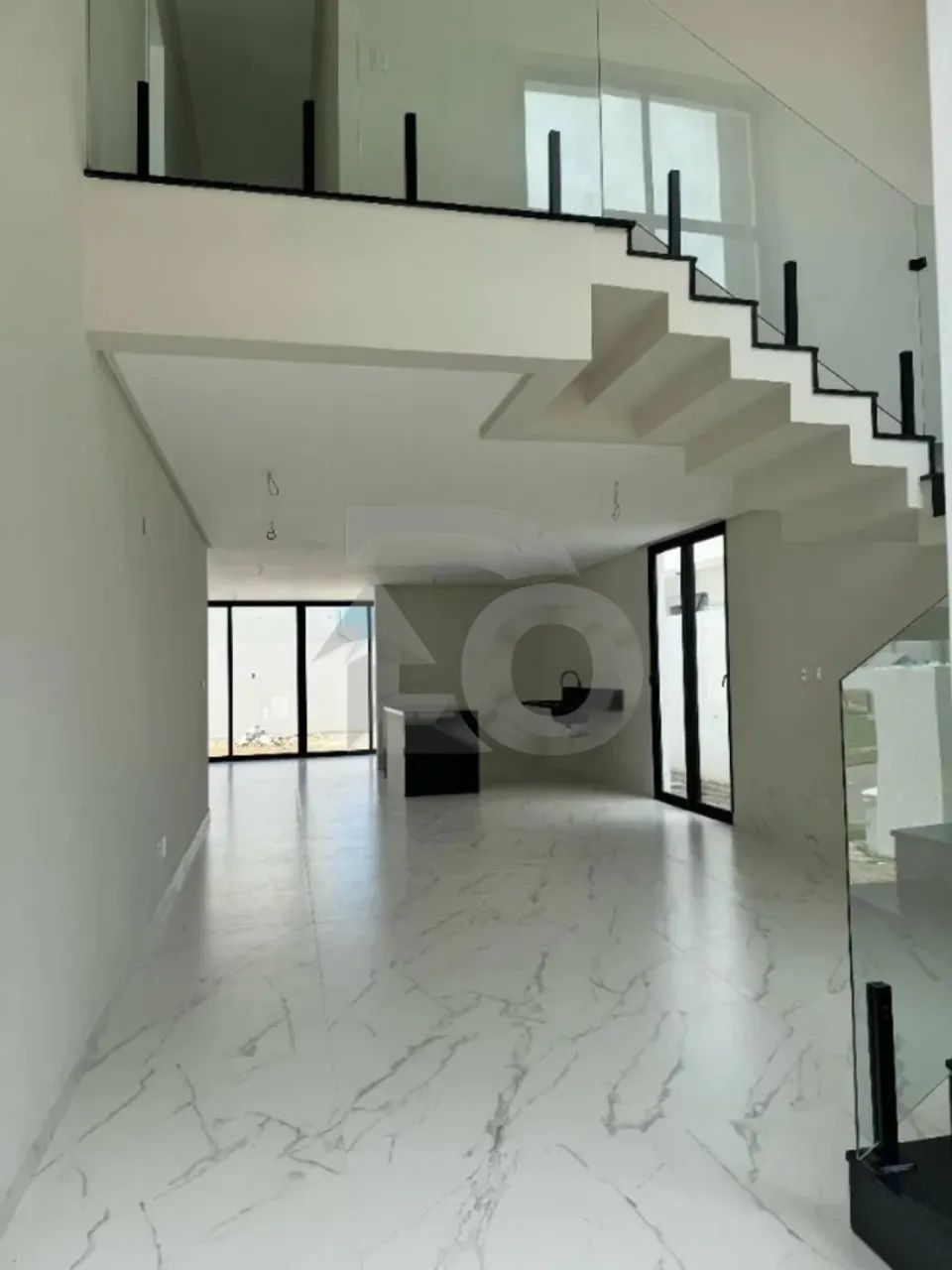 Terras Alphaville 2: Casa de Alto Padrão com Área Gourmet e 5 Vagas de Garagem