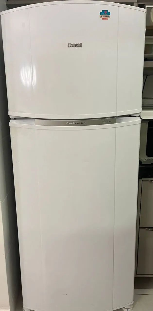 Vendo uma geladeira.  - Foto 2