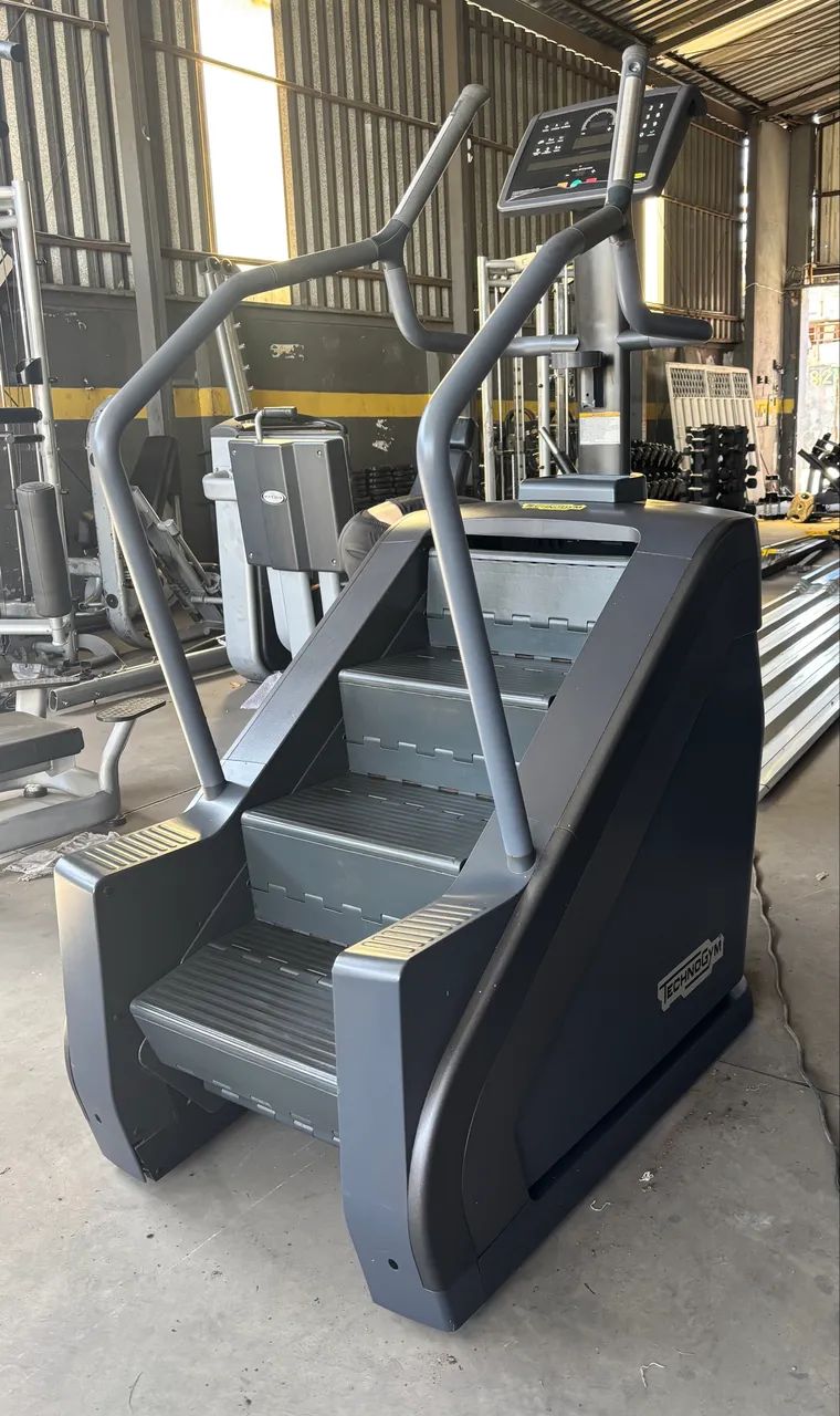 Escada TechnoGym Excite - Foto 4