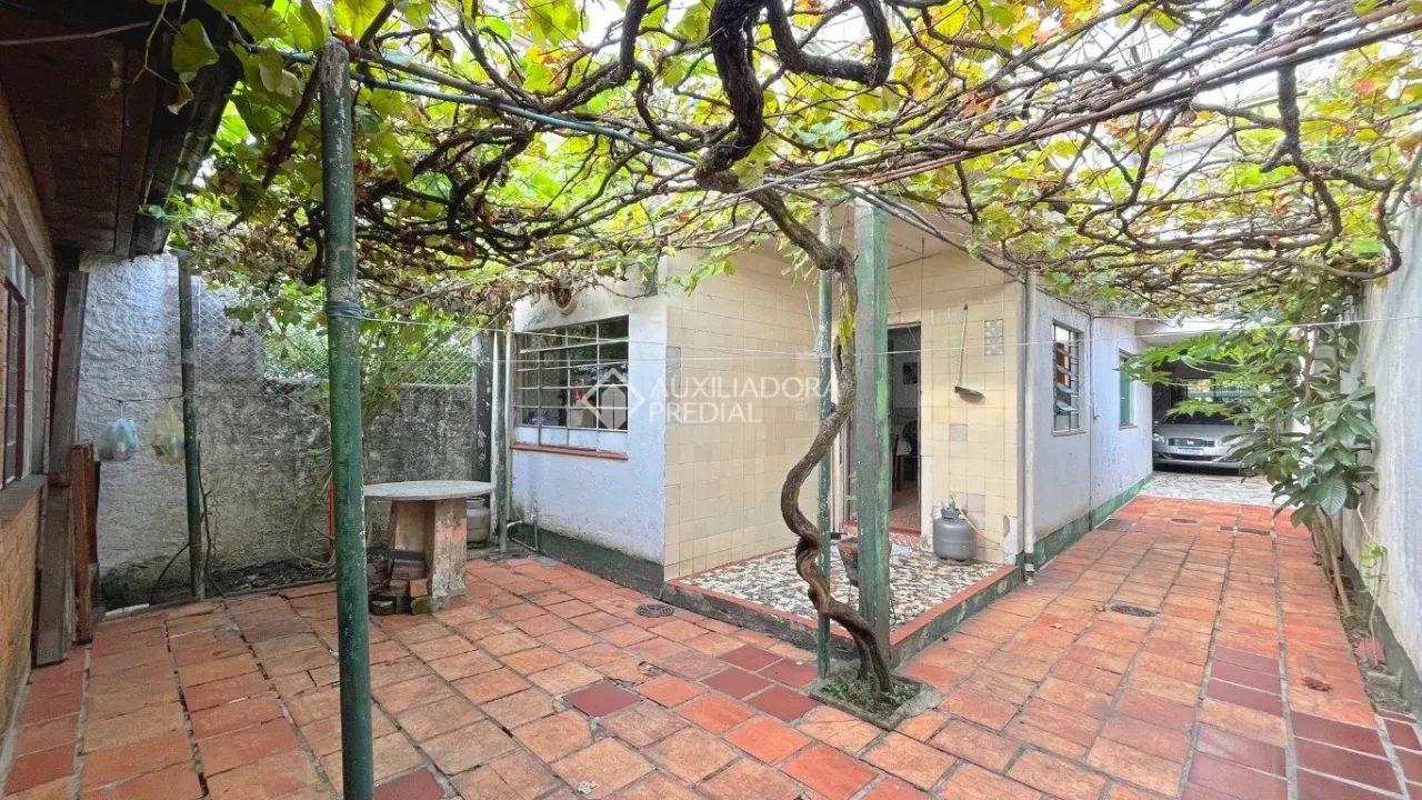 Sobrado espaçoso e muito bem localizado! - Foto 4