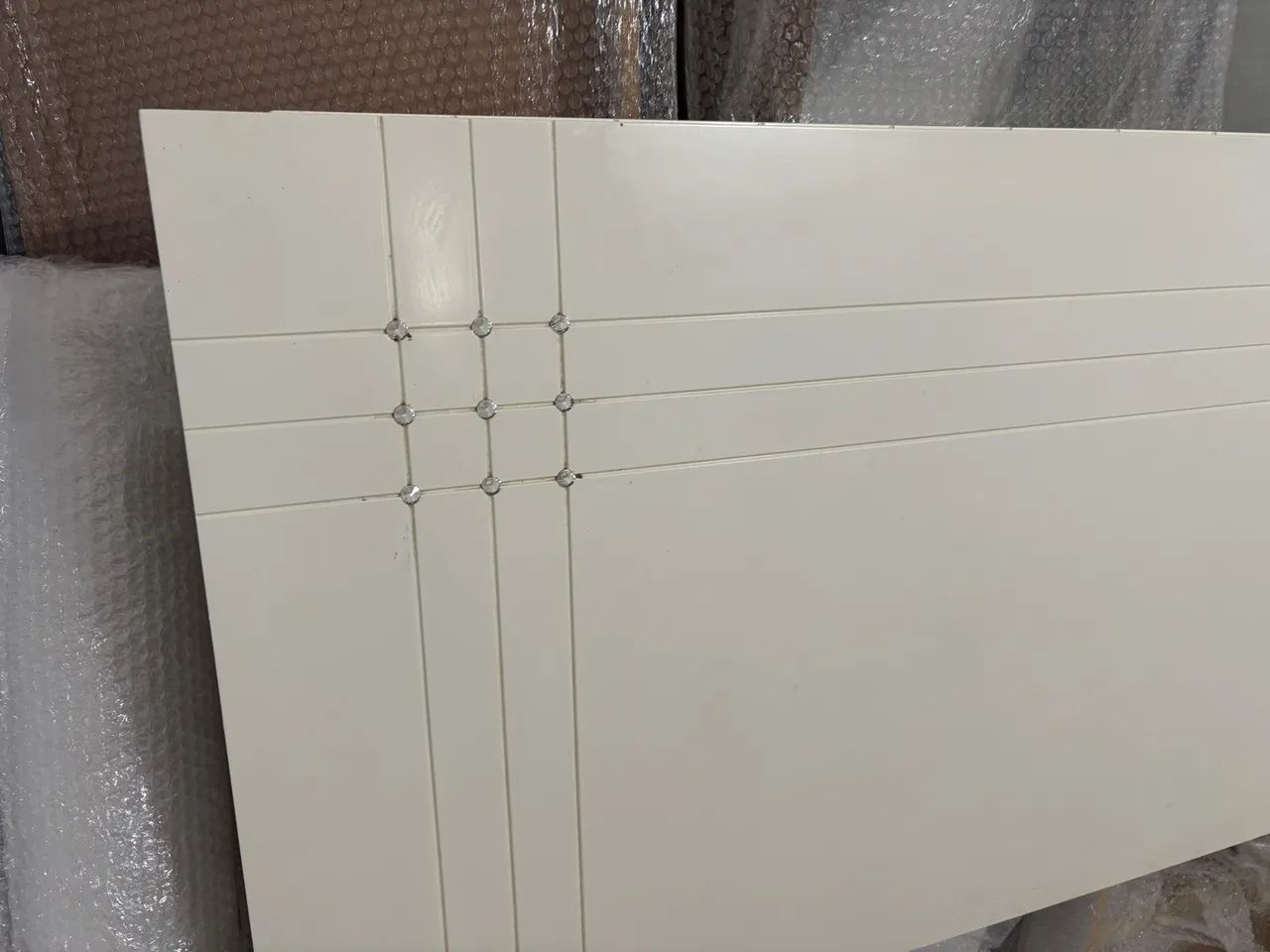 Cabeceira de Cama Branca Moderna - Foto 4