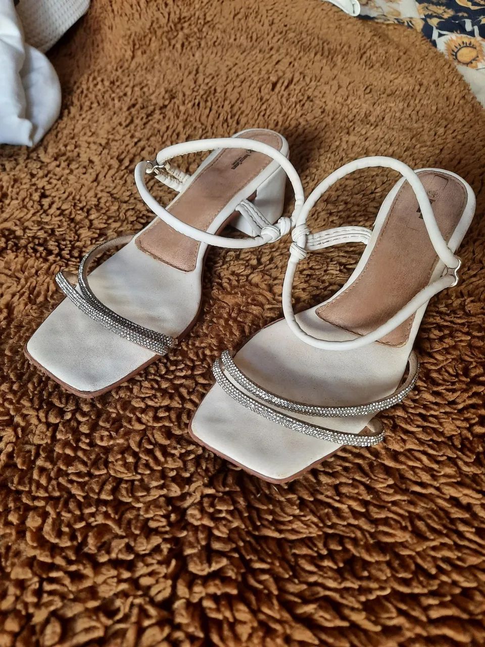 Sandália Feminina Branca com Strass