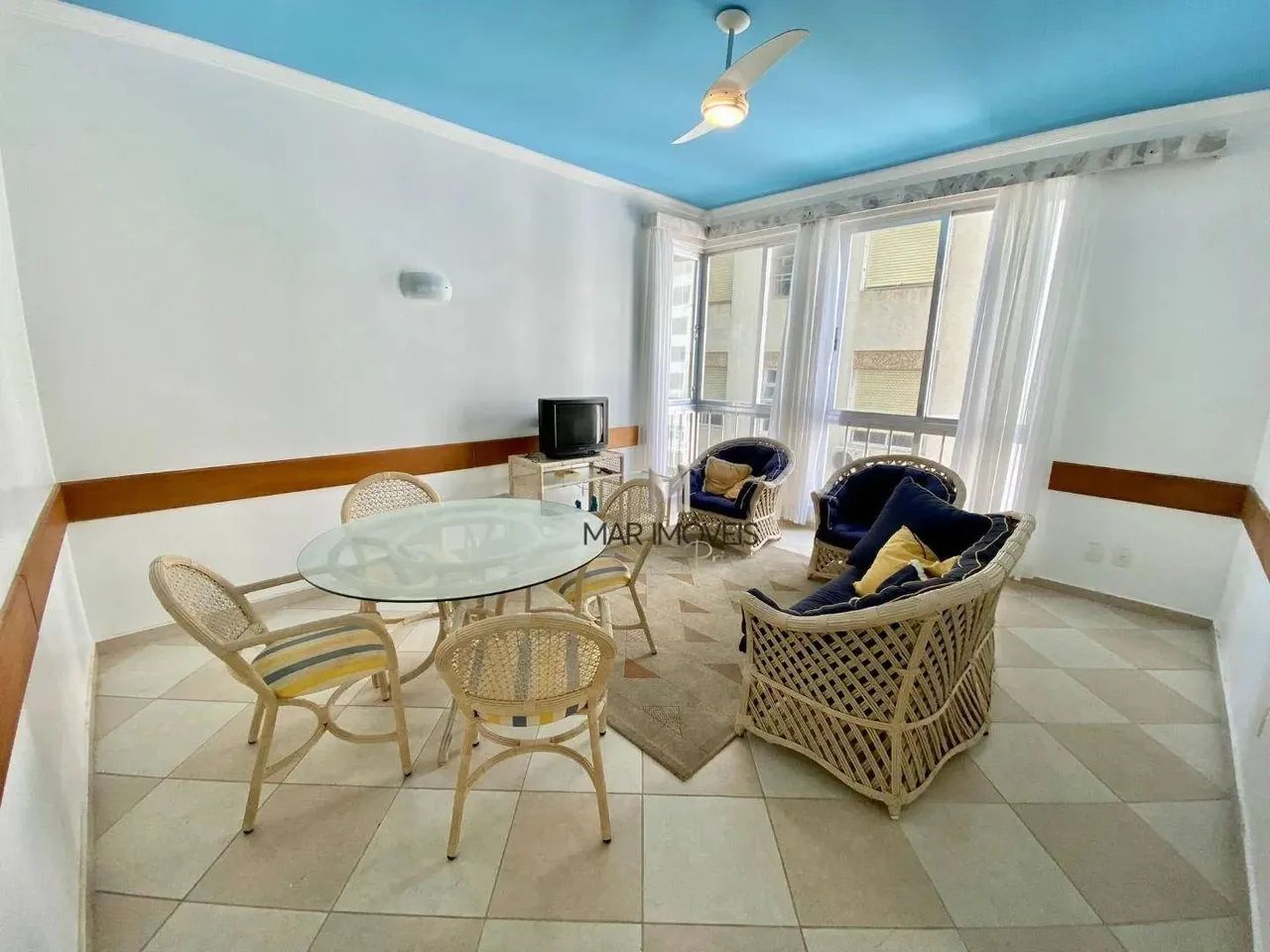 Apartamento à venda em edifício Frente Mar na Pitangueiras com 3 dormitórios - Foto 2