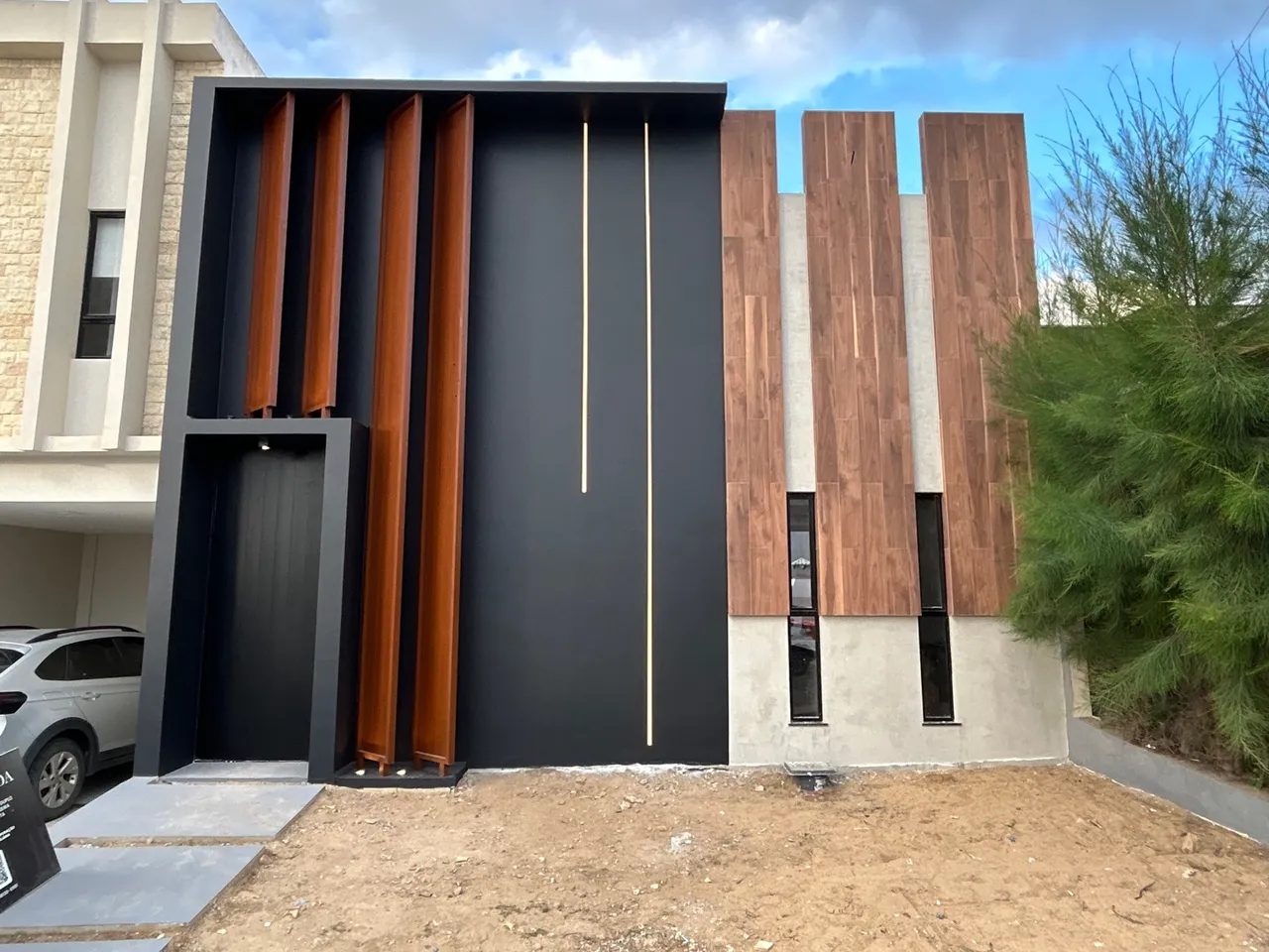 Casa Moderna no Condomínio PARKVILLE