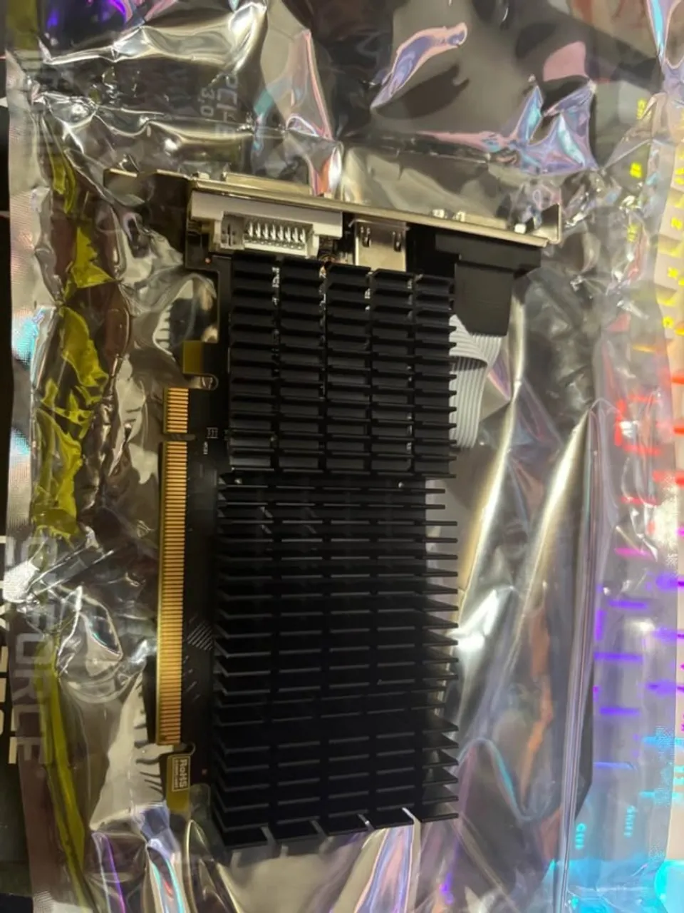 Placa de Vídeo Nvidia GT210 1GB