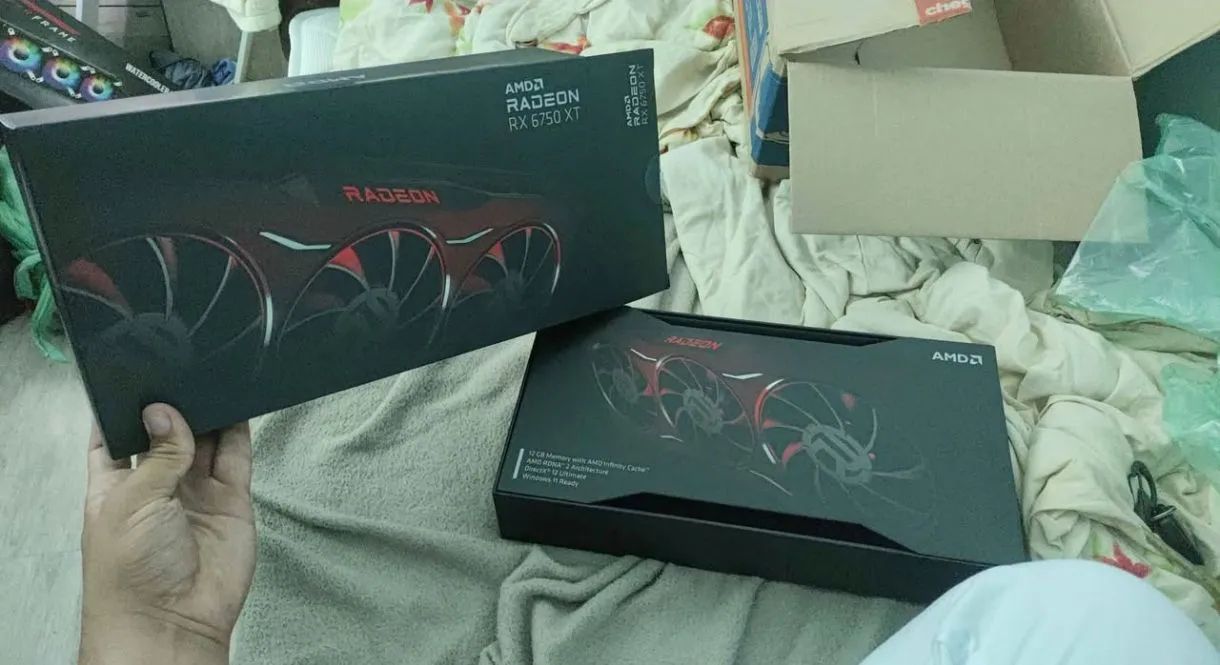 Placa de Vídeo AMD RX 6750 XT - Foto 2