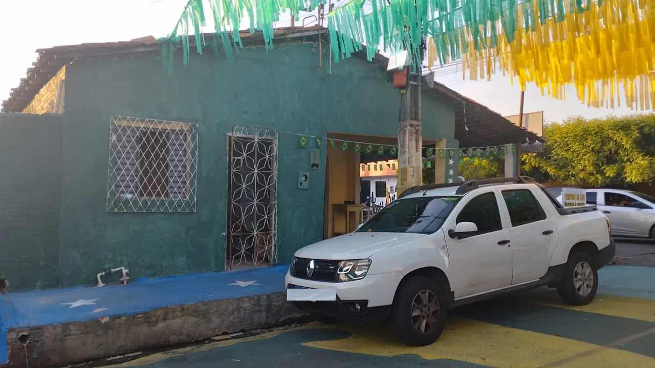 54774 - TERRENO COM CASA - QUADRA 43, NA RUA JOÃO C DA SILVA
