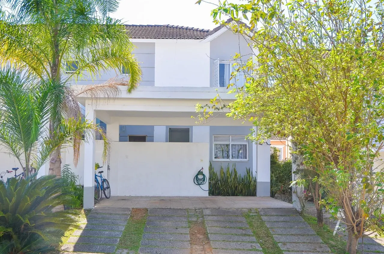 Casa em condomínio para aluguel com 180 m² com 3 quartos em Limeira Town - Resende - RJ