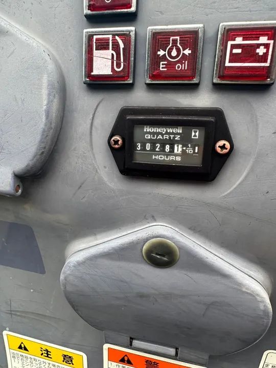 Mini escavadeira Kubota 08