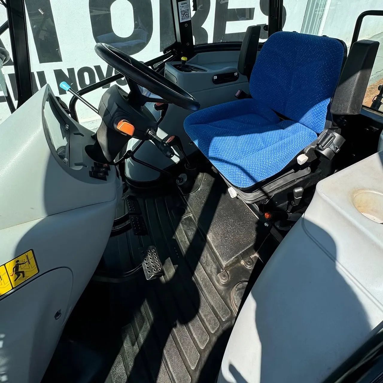 Trator New Holland TL 5.80 ano 2022 - Foto 6