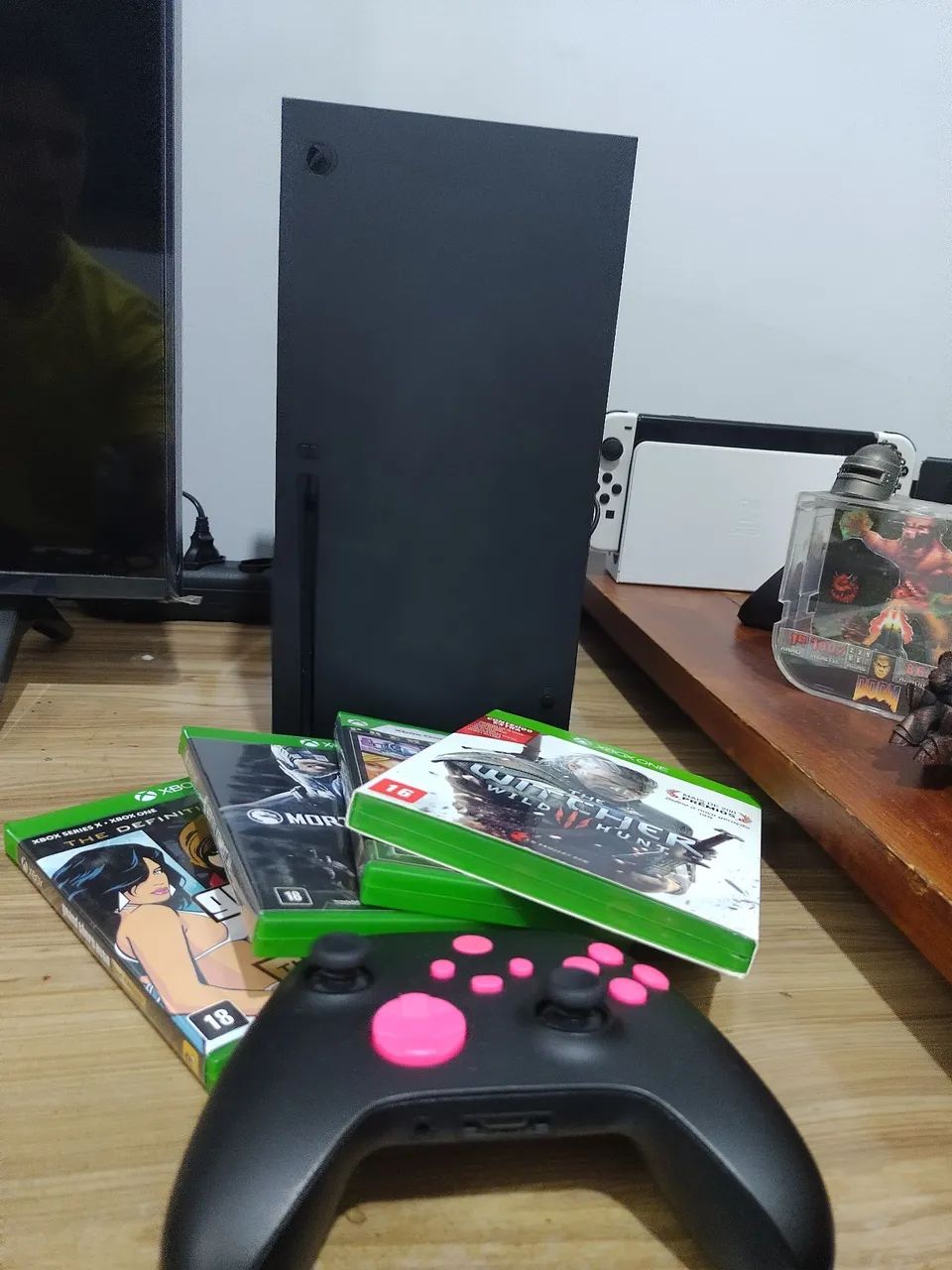 Xbox series x 1tb com 4 jogos - Consoles de Vídeo Game - Goianinha