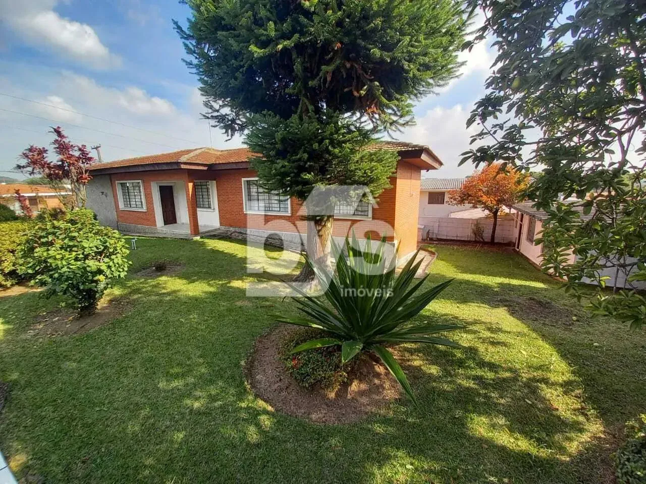 TERRENO à venda com 721m² por R$ 1.590.000,00 no bairro Guabirotuba - CURITIBA / PR