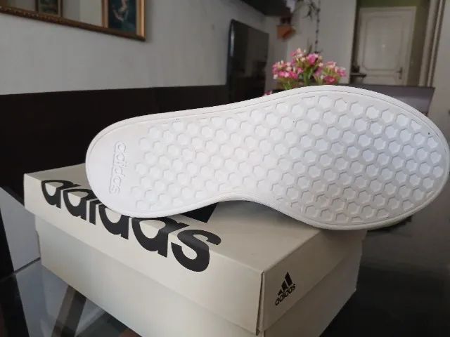 Vendo Tênis Adidas novo - Foto 3
