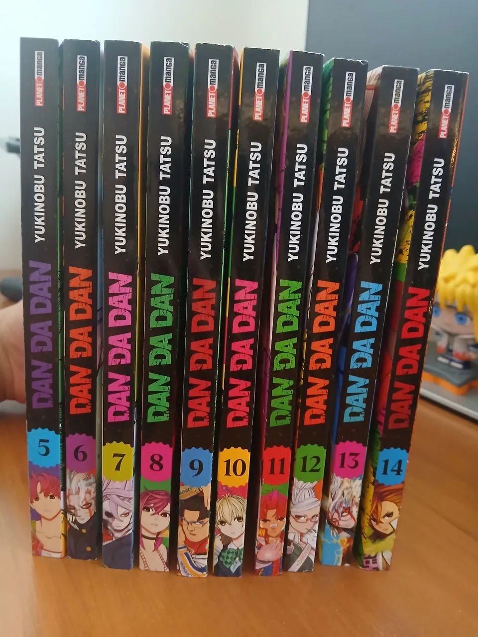 Mangá DAN DA DAN - Volume 5 ao 14 em português e perfeito estado - Foto 4