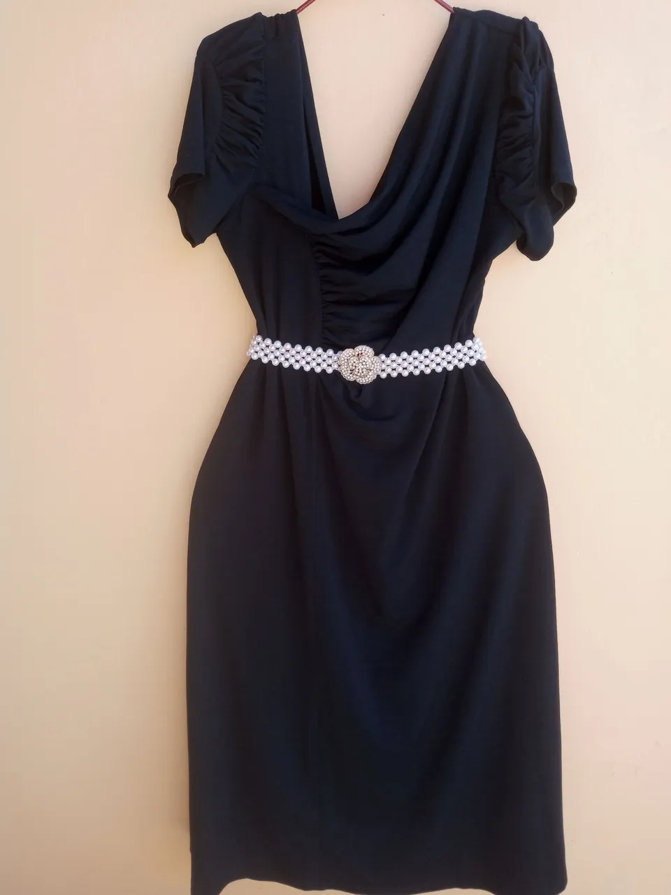 Dois vestidos por R$ 15 apenas.