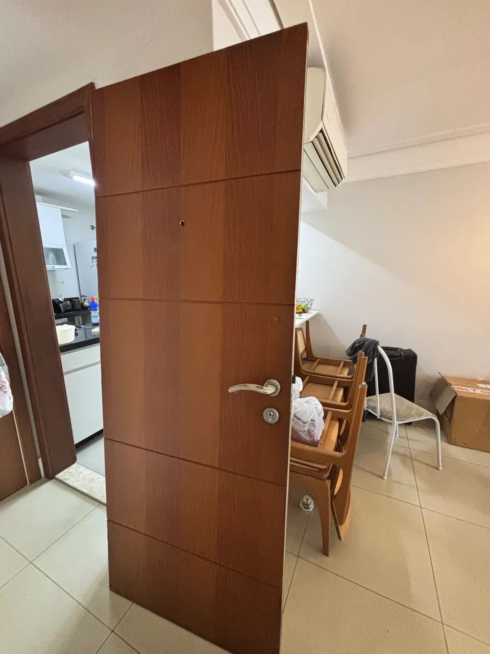 Porta Madeira maciça (defeito na fechadura)64607089538049120