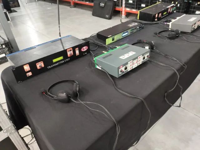 KIT TRADUÇÃO P 30 PESSOAS (03 CANAIS)