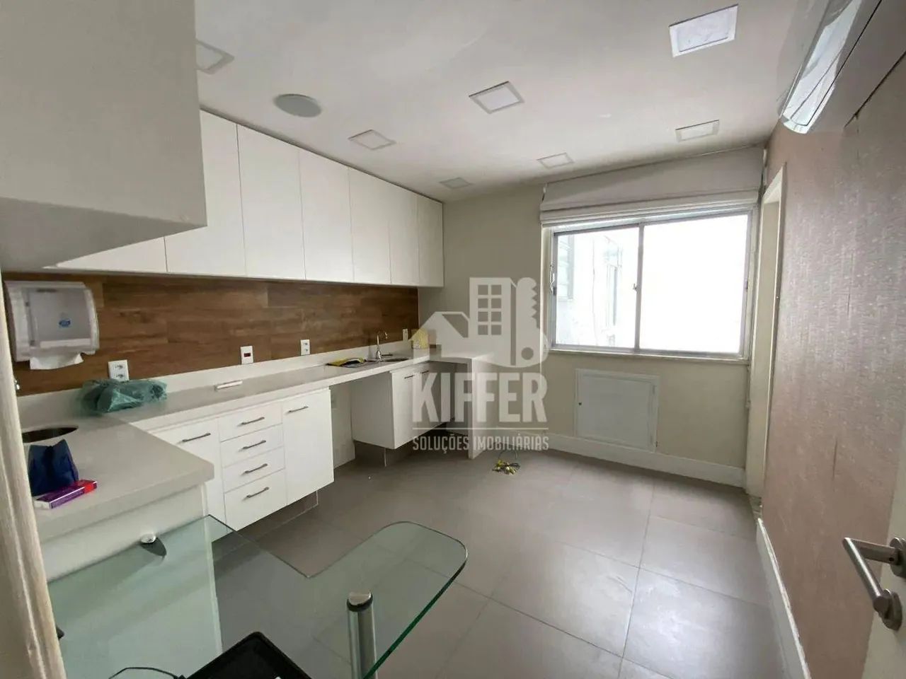 Sala Comercial Pronta no Centro de Niterói Próxima às Barcas - Foto 3