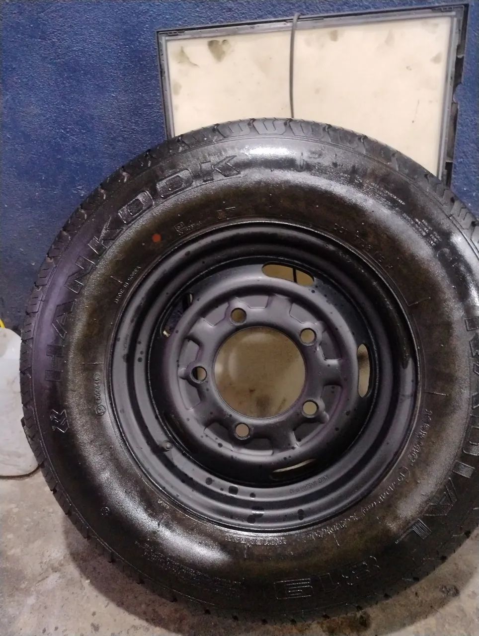 Estepe de Kia bongo  Aro 14 