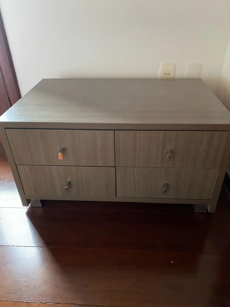 Criado mudo- mini cômoda 