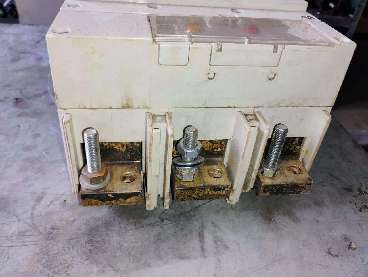 Disjuntor NZM 4 Moeller 800A  - Foto 5