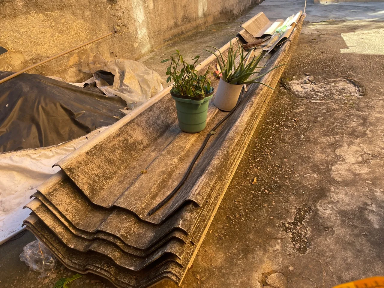 Telhas de Fibrocimento Onduladas. Telha Kalhetão.