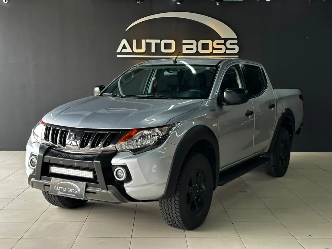 Mitsubishi L200 Triton Outdoor GLS 2.4 Turbo AT 4X4