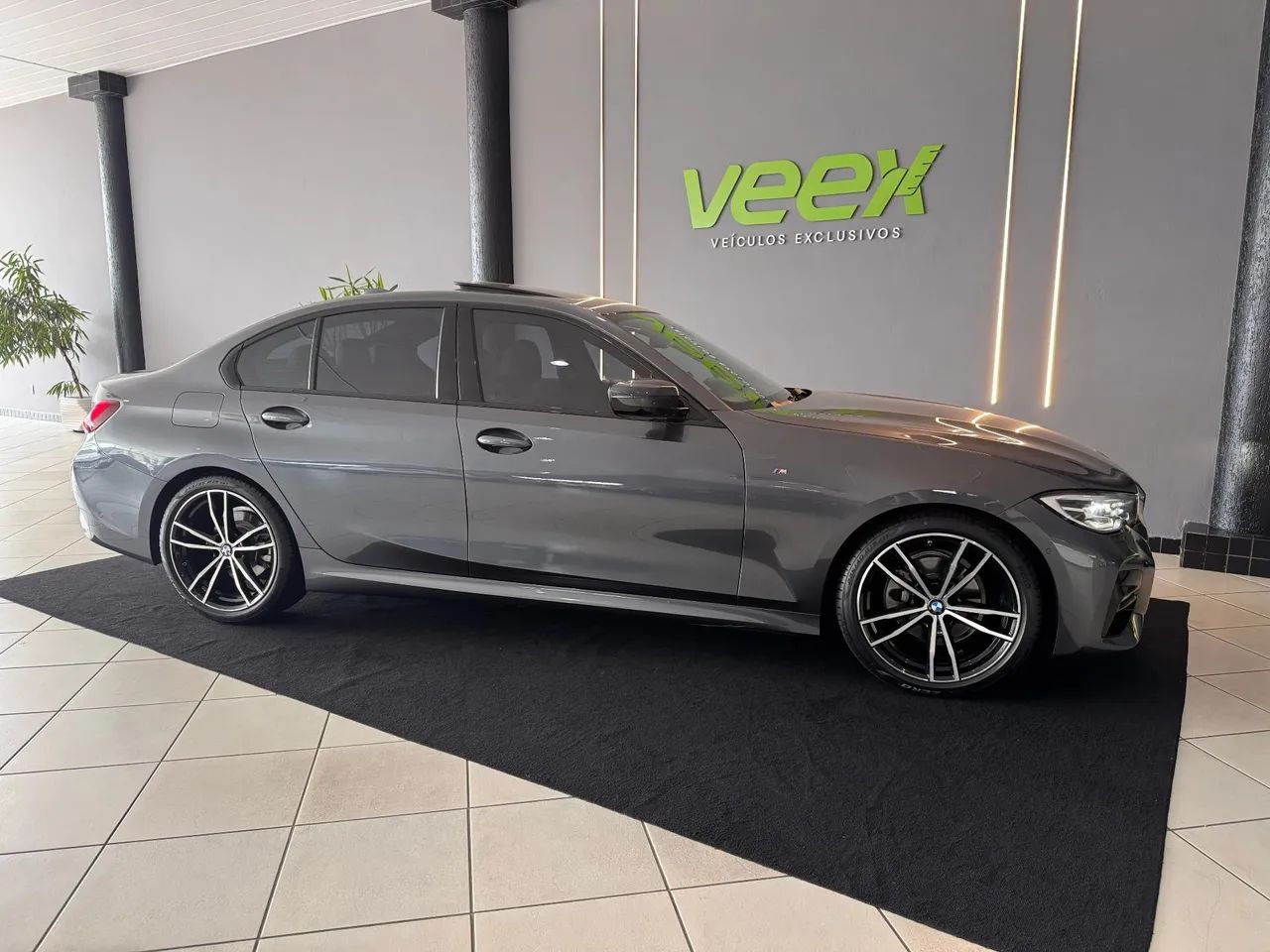 320I 2.0 TB M SPORT A.FLEX/M.SPORT 4P  CINZA 2022/2022 - Foto 4