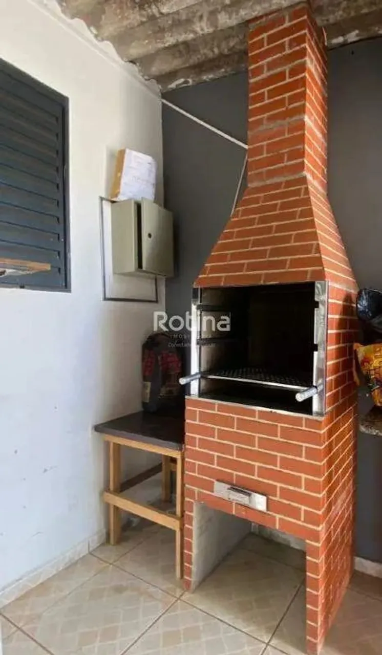Casa à venda, 4 quartos, Laranjeiras - Uberlândia/MG - Rotina Imobiliária