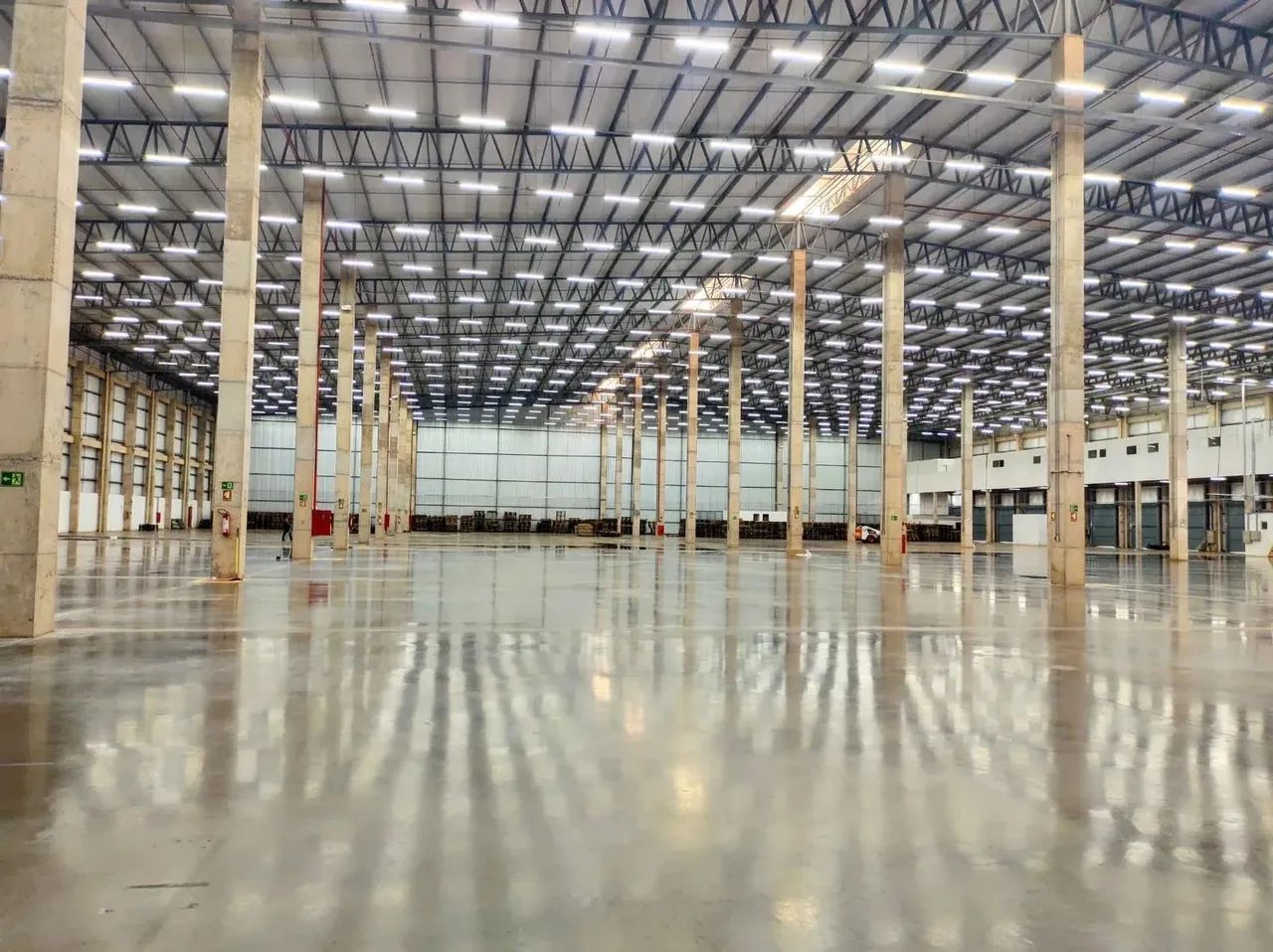 Galpão Logístico 5.000m² para Locação na BR-040 | Condomínio Fechado, Pé-direito de 15m, D - Foto 2