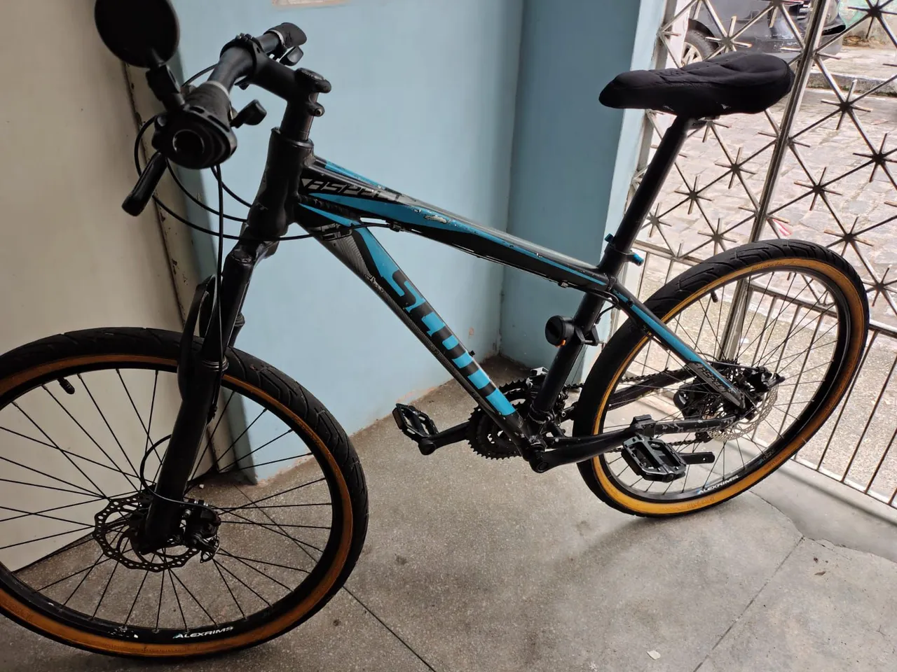 Bicicleta aro 26 em alumínio