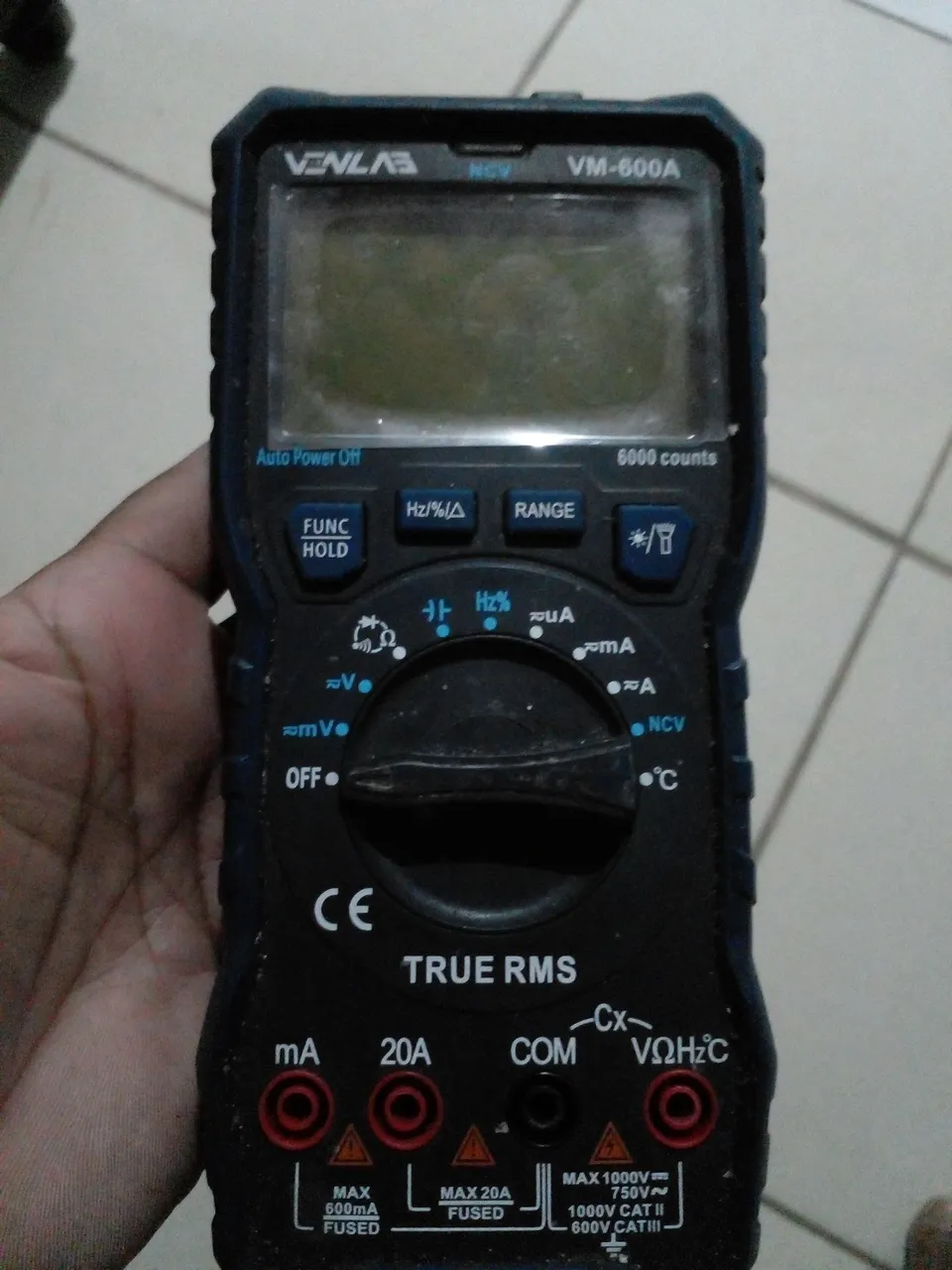 Multímetro Digital VENLAB VM-600A
