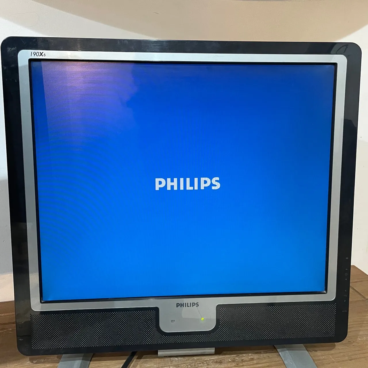 Monitor Philips 190X6
