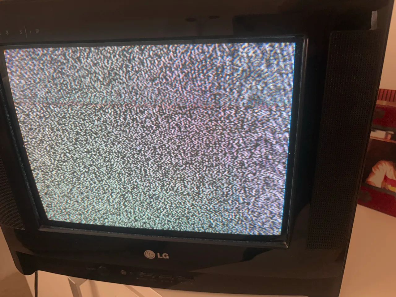 Tv antiga 64303158704257120