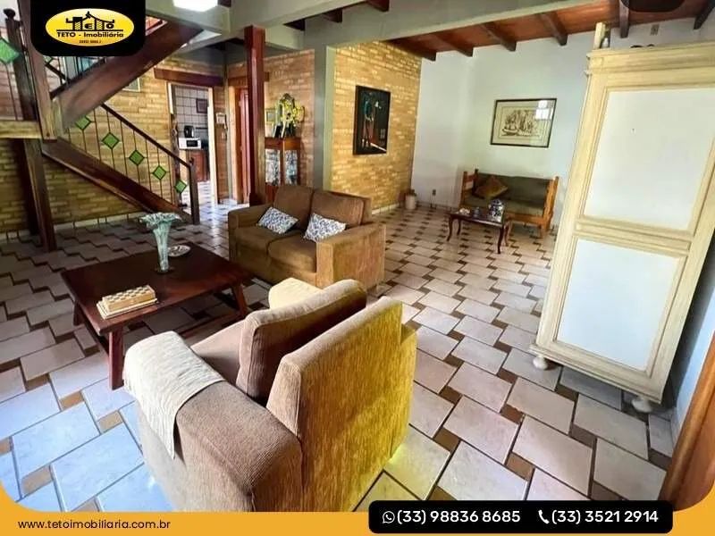 Excelente casa residencial localizada no Centro - Foto 2