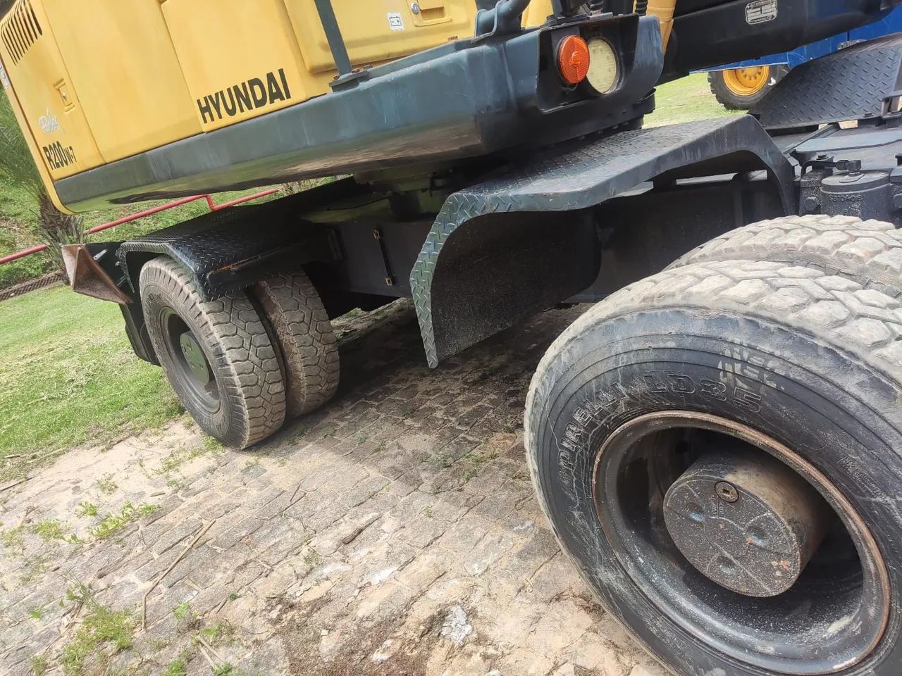 Escavadeira florestal HYUNDAI  - Foto 3