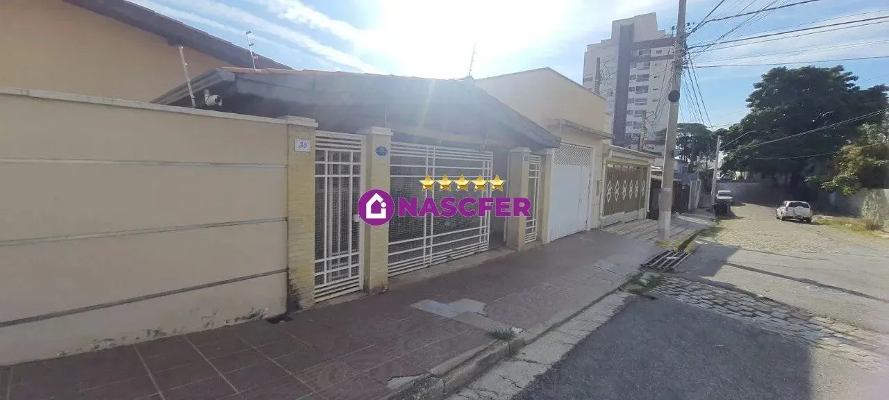 Casa e barracão à venda na Vila Lucy - Espaço amplo e infraestrutura completa!