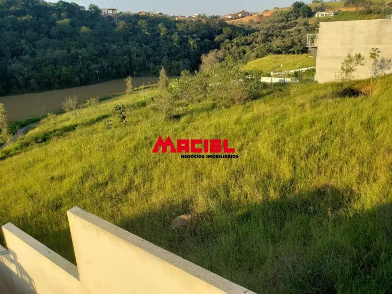 EXCELENTE TERRENO, FRENTE PARA O LAGO E APP, CONDOMÍNIO LAGO DOURADO, JACAREÍ - Foto 2