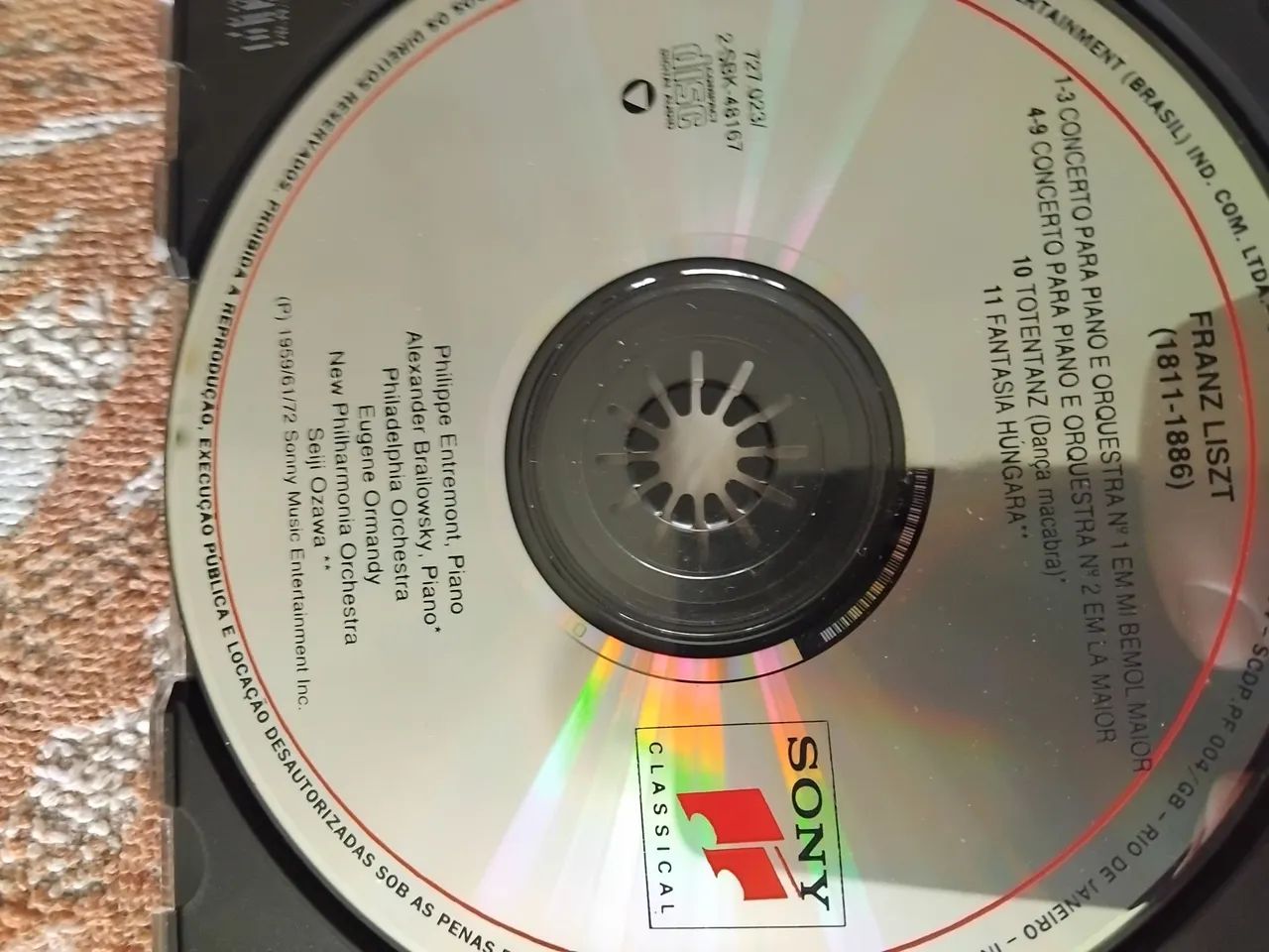 CD Liszt: Piano Concertos No. 1 & 2 - Sony Essential Classics - Foto 2